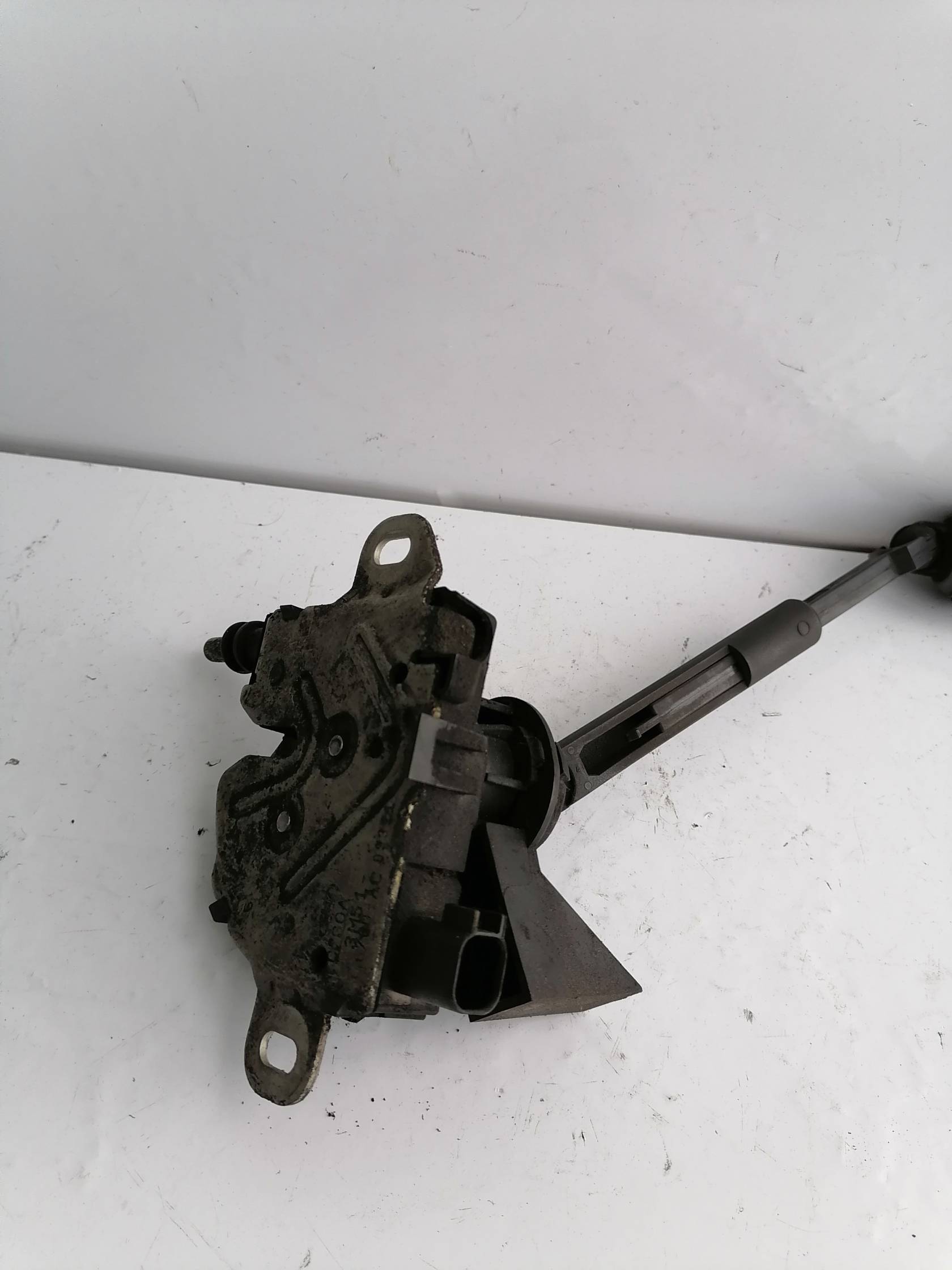 Serratura cofano ant.